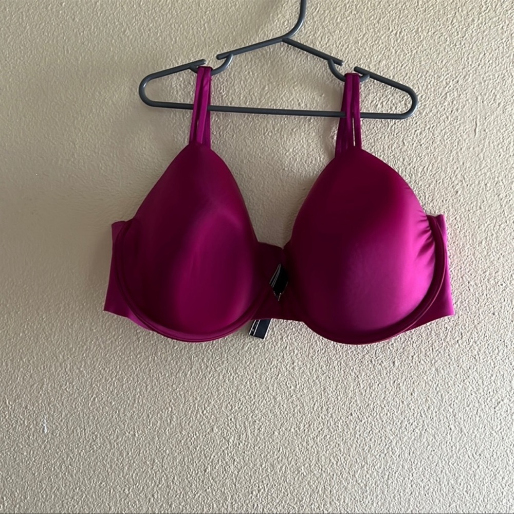 Victoria's Secret lined Perfect Coverage 38DD Bra